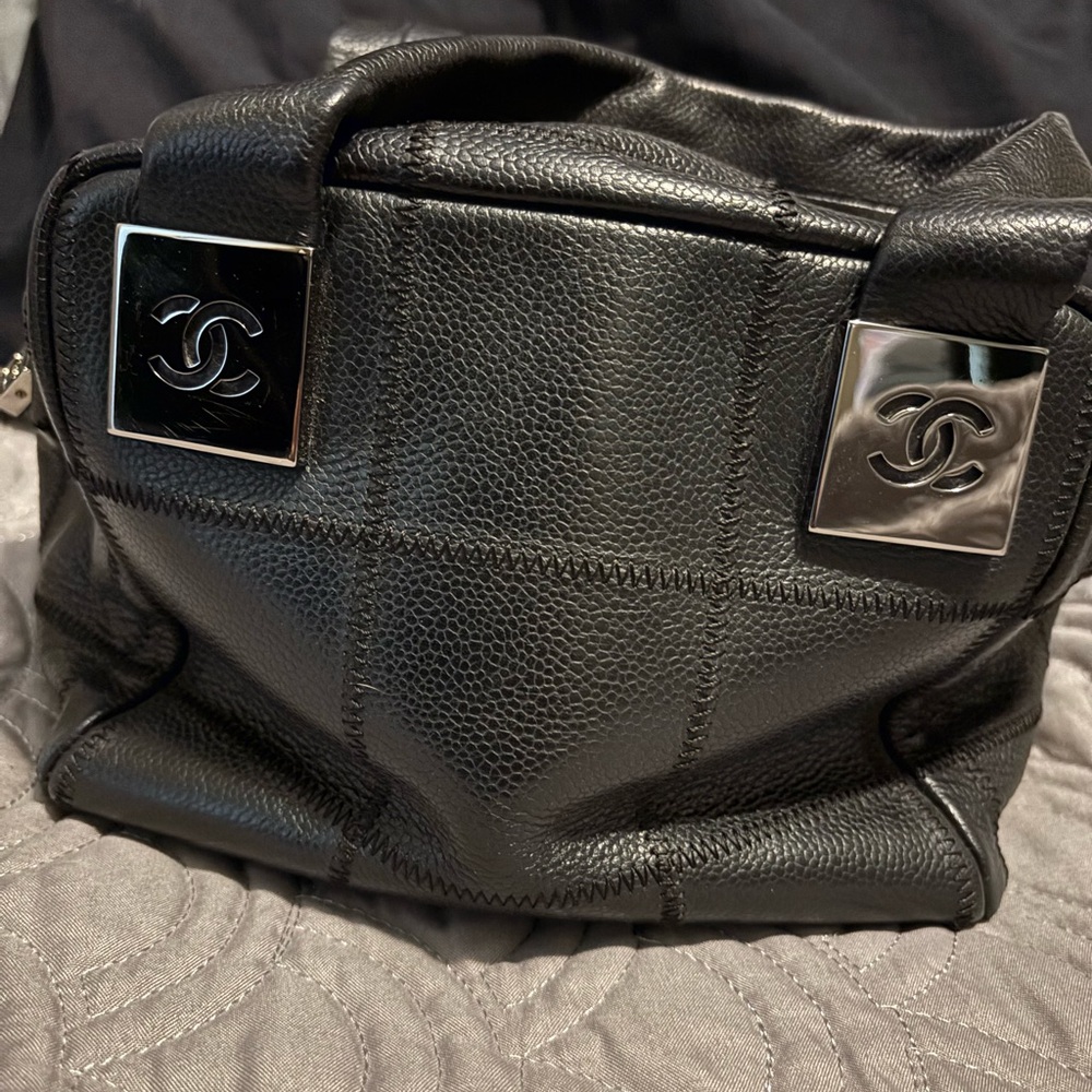 Authentic Chanel Chocolate Bar ZigZag Stitch Caviar Leather Tote